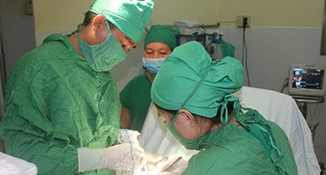 Vì sao đàn ông có cả… tử cung lẫn buồng trứng?