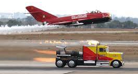 Xe đầu kéo phản lực