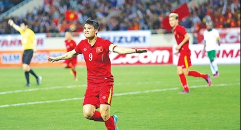 Bóng đá Việt Nam từ năm Thân đến năm Dậu: Chờ một tiếng gáy giật mình...