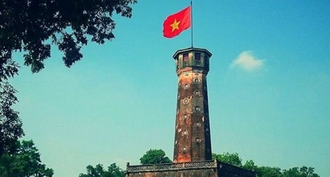 Lên đường khám phá biểu tượng Thủ đô Cột cờ Hà Nội