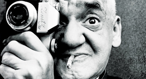 Phóng viên chụp ảnh hiện trường các vụ án mang biệt danh “chiếc bàn cầu cơ”