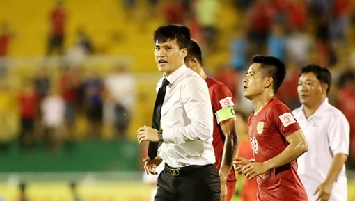 Công Vinh làm "sếp"