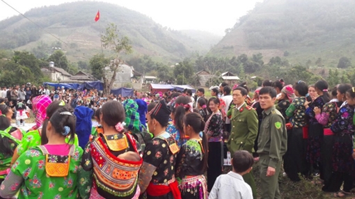 Xuân ấm áp nơi biên thùy Na Sang