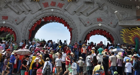 Đâu rồi giá trị truyền thống cốt lõi của lễ hội?