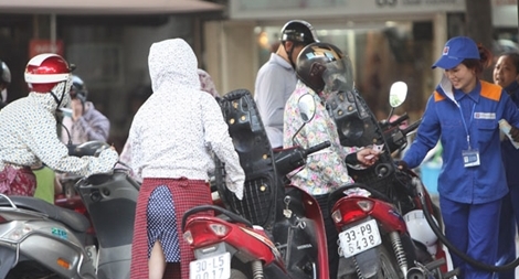 Nâng thuế môi trường cho xăng sẽ gây tiêu cực đến toàn bộ nền kinh tế