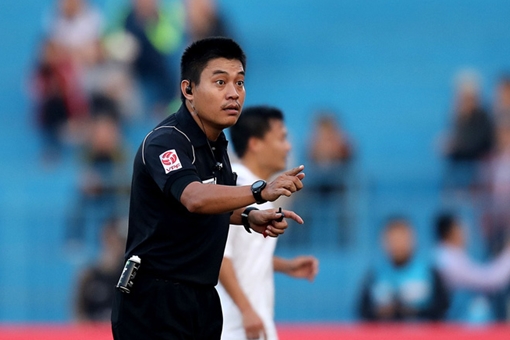 Vấn đề V.League: "Mồi lửa" trọng tài