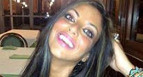 Bi kịch cô gái bị clip sex hủy hoại