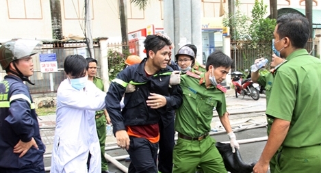 Những người lính quả cảm trong cơn “bão” lửa  của Kwong Lung – Meko