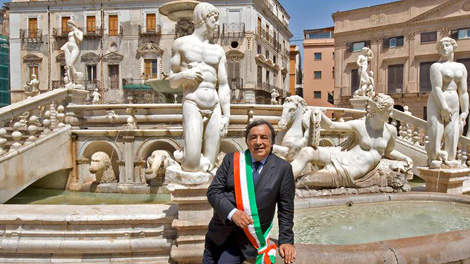 Thị trưởng đấu tranh cho di dân tự do vào châu Âu