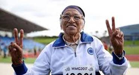 Vận động viên chạy cự ly ngắn cao niên nhất