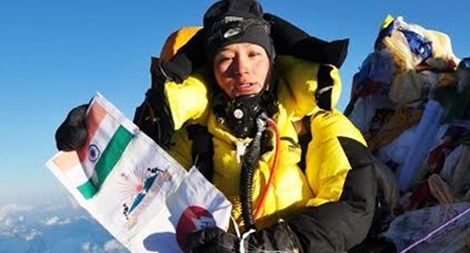 Người phụ nữ đầu tiên chinh phục đỉnh Everest 2 lần trong 5 ngày