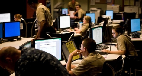Vì sao vũ khí mạng của Mỹ "vô hại" với IS?