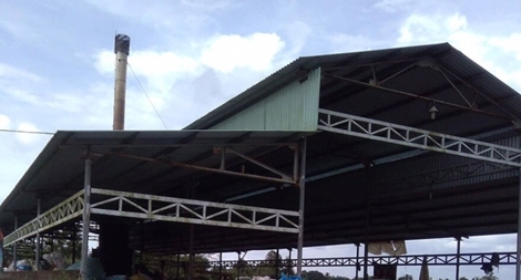 Lò đốt rác tiền tỉ xả khói độc ra môi trường