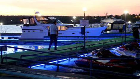 Nga sa thải nhân viên cảnh sát đi du lịch nước ngoài