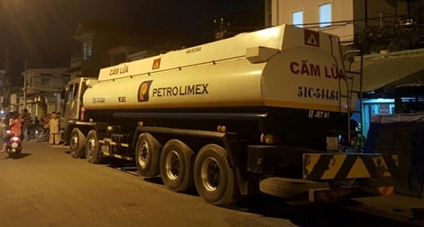 Bắt quả tang “rút ruột” xăng máy bay: Phần nổi của tảng băng chìm