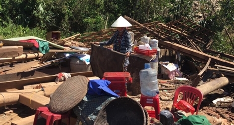 Cuộc sống khốn khó của người dân sau bão