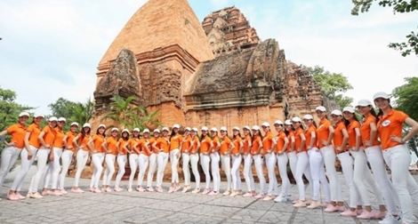 Đêm bán kết cuộc thi Hoa hậu hoàn vũ Việt Nam diễn ra tại Nha Trang