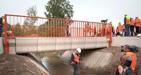 Chiếc cầu làm từ công nghệ in 3D đầu tiên trên thế giới