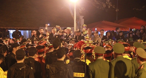 Xây dựng Nghị định quản lý và tổ chức lễ hội: Đừng để… “thả gà ra đuổi”