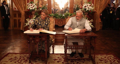 Khi đệ nhất ái nữ Mỹ thăm Ấn Độ