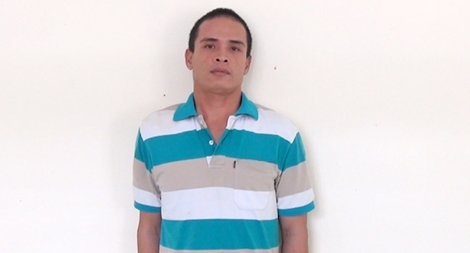 Vờ đưa đi chơi, gã hàng xóm đồi bại giở trò với bé gái