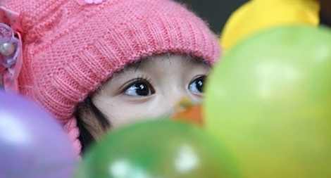 Cùng con vượt hơn 300 km đi tìm nụ cười tròn