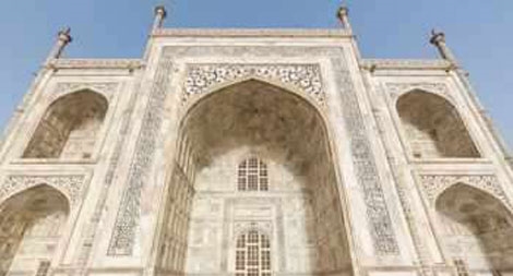 Ấn Độ: Hạn chế lượng du khách viếng thăm đền Taj Mahal