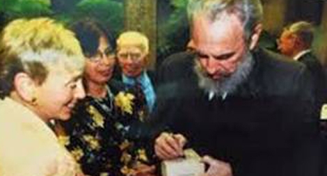 Đấu giá hộp xì gà của lãnh tụ Fidel Castro