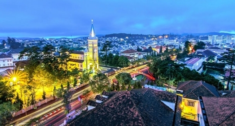 Thành phố hoa không chỉ mộng mơ