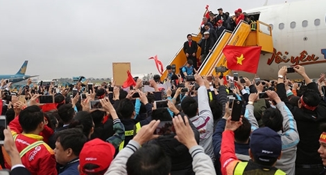 Từ "biển lớn" về "ao nhỏ"