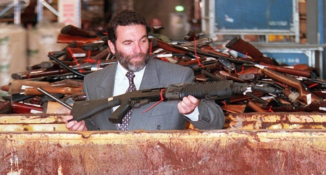 Đằng sau chương trình mua lại súng lớn nhất trong lịch sử Australia