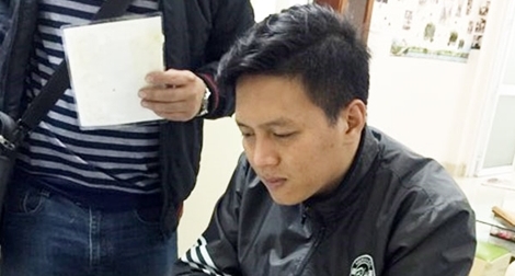 Khởi tố bổ sung tội danh ông bố hành hạ dã man con trai