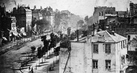 Bức ảnh đầu tiên chụp nhân dạng con người