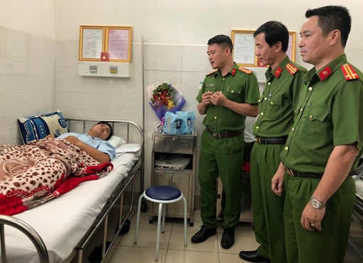 Tri ân trước tinh thần trượng nghĩa của các “hiệp sĩ đường phố”