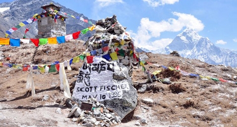 Everest – Mồ chôn của những nhà leo núi