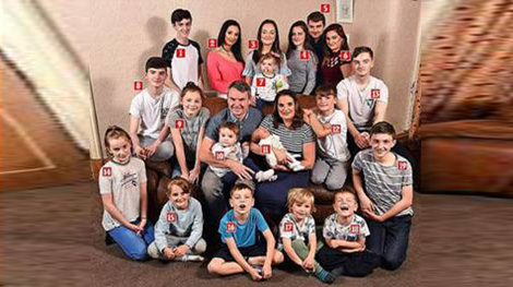 Gia đình đông con nhất nước Anh lại thêm nhân khẩu