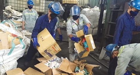 Siết “hàng xách tay” tránh thất thu thuế!