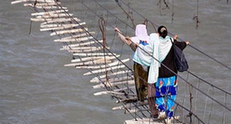 Những cây cầu nguy hiểm nhất thế giới