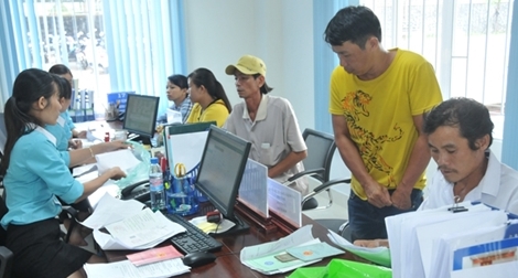 Cắt giảm 30% thủ tục hành chính, xử lý hành vi nhũng nhiễu doanh nghiệp