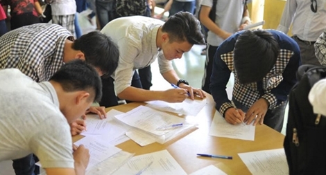 Lo ngại "nhân tài" dởm “lọt” vào trường danh giá