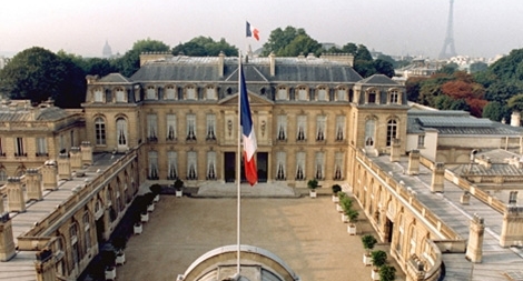 Tài liệu về các tòa nhà trọng yếu ở Paris bị đánh cắp