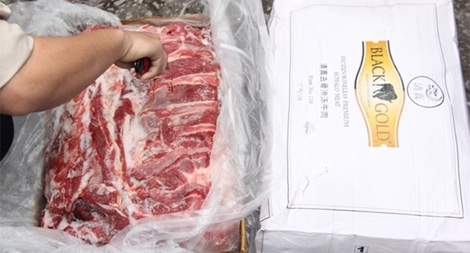 Hải quan bán đấu giá lô thịt trâu 170 tấn nhập lậu có đúng luật?