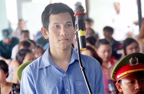 Giảm án cho kẻ sát nhân "cuồng tình"