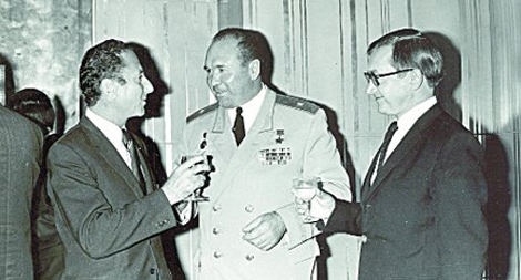 Những pha tuyển mộ điệp viên xuất sắc của tình báo quân đội Xô Viết