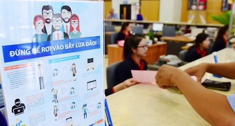 Nhiều nạn nhân mắc bẫy mở, bán tài khoản và thẻ ATM