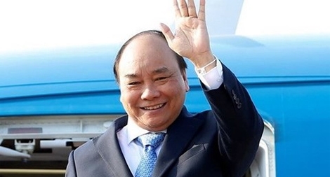 Thủ tướng lên đường tham dự cuộc gặp các nhà lãnh đạo ASEAN và thăm Indonesia