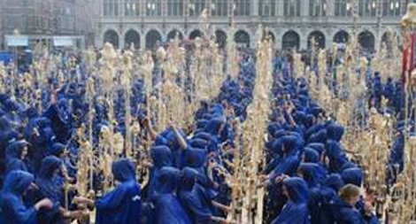 Kỷ lục mới về tạo cột nước coke