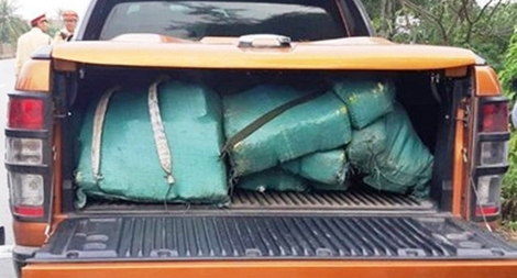 Trắng đêm truy bắt kẻ vận chuyển 308,6kg ma túy đá