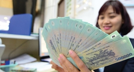 Nên đưa quy định thưởng Tết vào luật