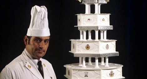 Mẩu bánh cưới đắt giá